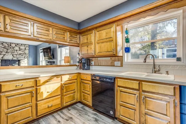 $325,000 | 820 Madapalla Court, Derby, KS 67037