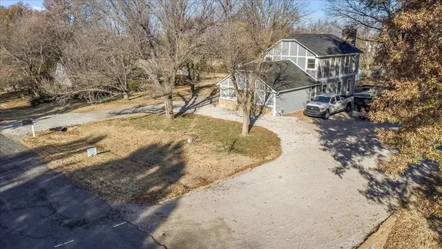 $325,000 | 820 Madapalla Court, Derby, KS 67037