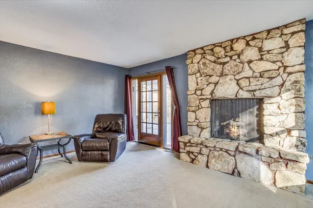 $325,000 | 820 Madapalla Court, Derby, KS 67037