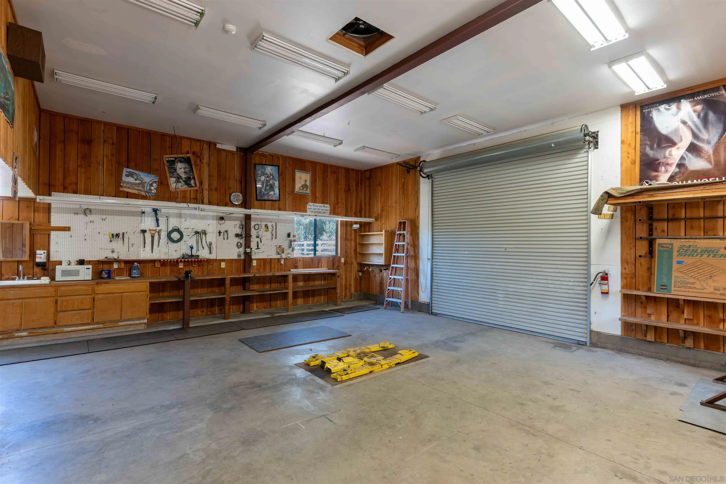 1044 Capra Way Fallbrook, CA 92028 - Photo 28 of 39 Gallery Image 28