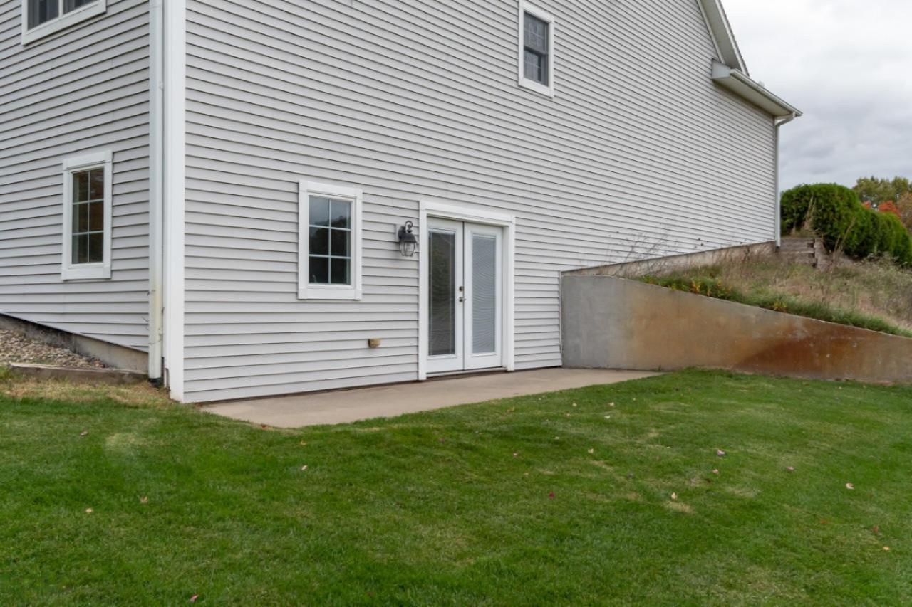7167 Riesling Street Mattawan, MI 49071 - Photo 26 of 29 7167 Riesling-25