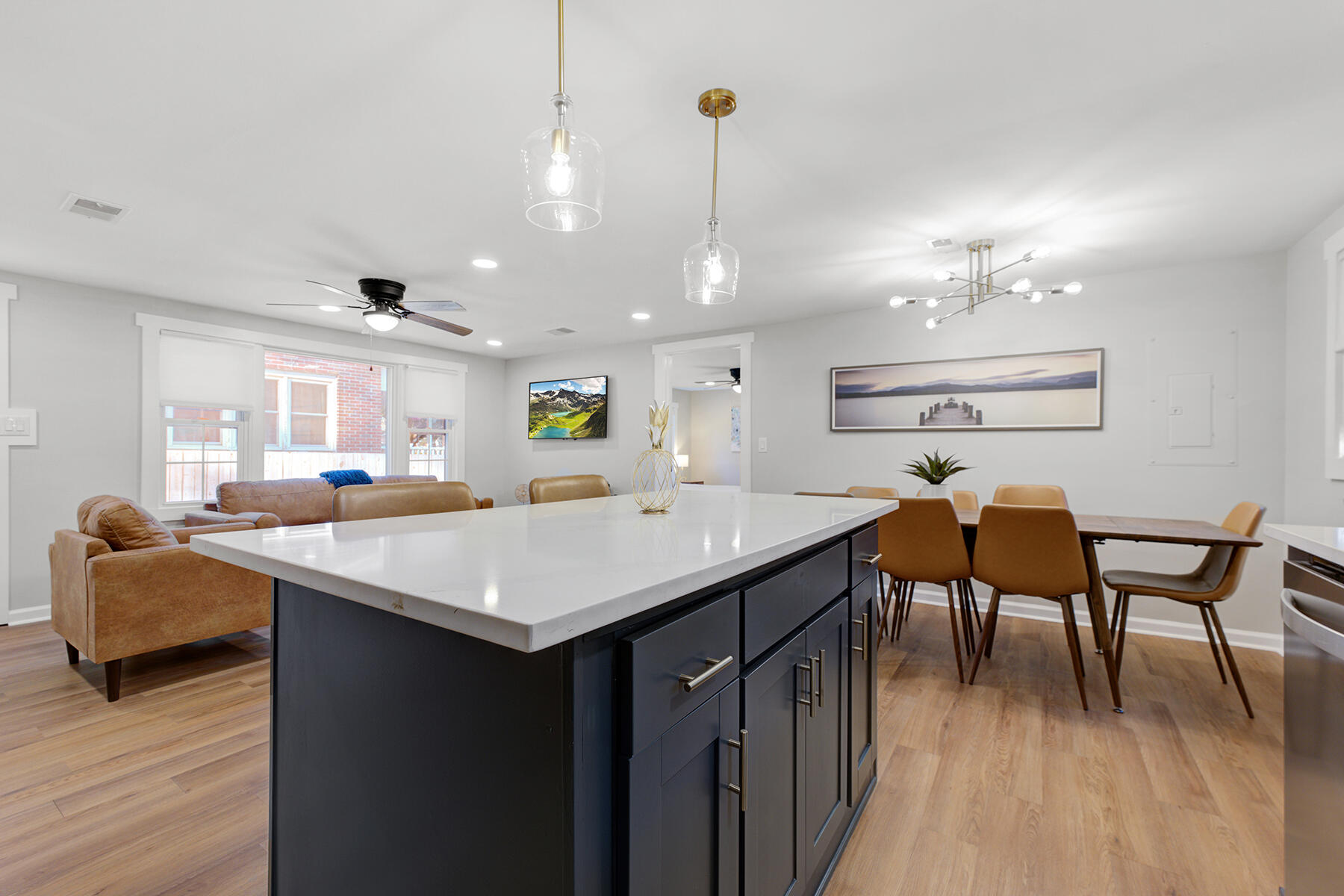 4731 Spruce Street North Charleston, SC 29405 - Photo 11 of 32 front island