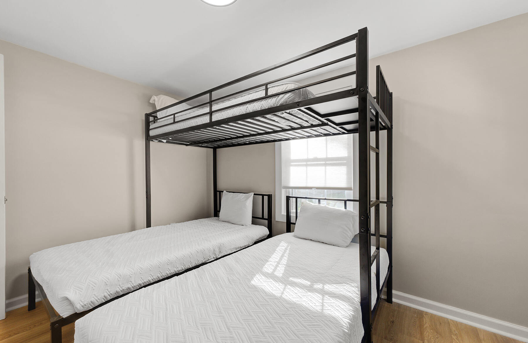 4731 Spruce Street North Charleston, SC 29405 - Photo 25 of 32 bunk