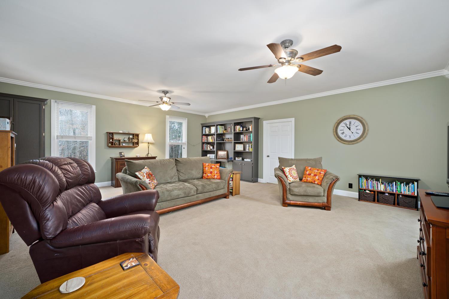 1041 Steel Springs Road Clarksville, TN 37040 - Photo 15 of 30 Gallery Image 15
