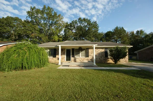 $1,250 | 113 Wendy Way, Unit B, Summerville, SC 29485