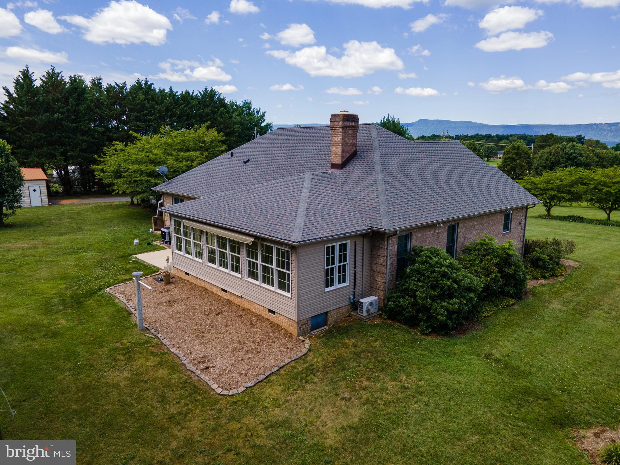 825 Parkview Estates Road Luray, VA 22835 - Photo 4 of 31