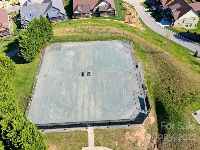 $35,000 | 216 Mountain Crest Drive, Unit 34, Hendersonville, NC 28739