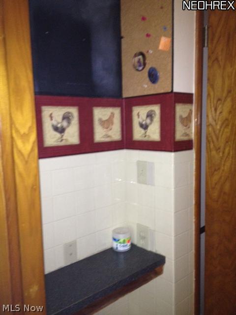 1895 Far View Road Akron, OH 44312 - Photo 11 of 24 Nook in kitchen
