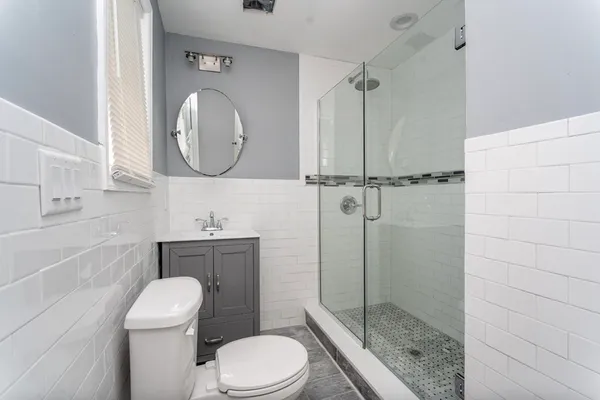 $2,000 | 77 Randolph Avenue, Unit 3R, Jersey City, NJ 07305