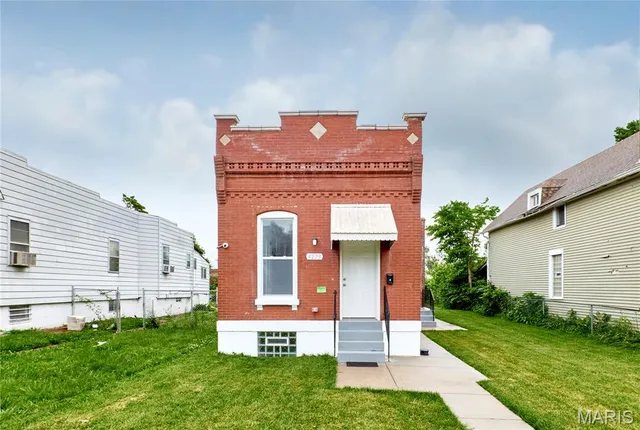 $99,900 | 4275 Ashland Avenue, St. Louis, MO 63115
