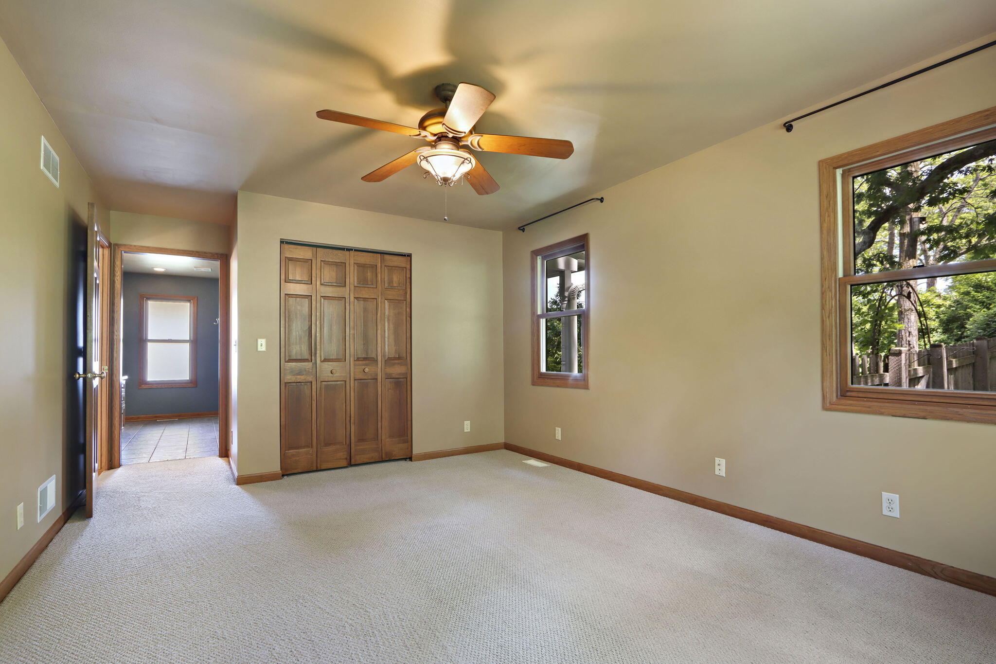 553 Twin Lakes Road Bloomfield, WI 53128 - Photo 15 of 43 Bedroom
