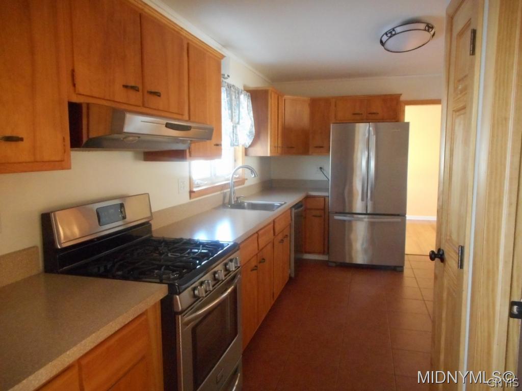 5631 State Route Rome, NY 13440 - Photo 2 of 20