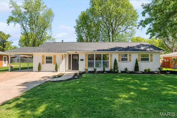 $185,000 | 127 Clearview Drive, Belleville, IL 62223