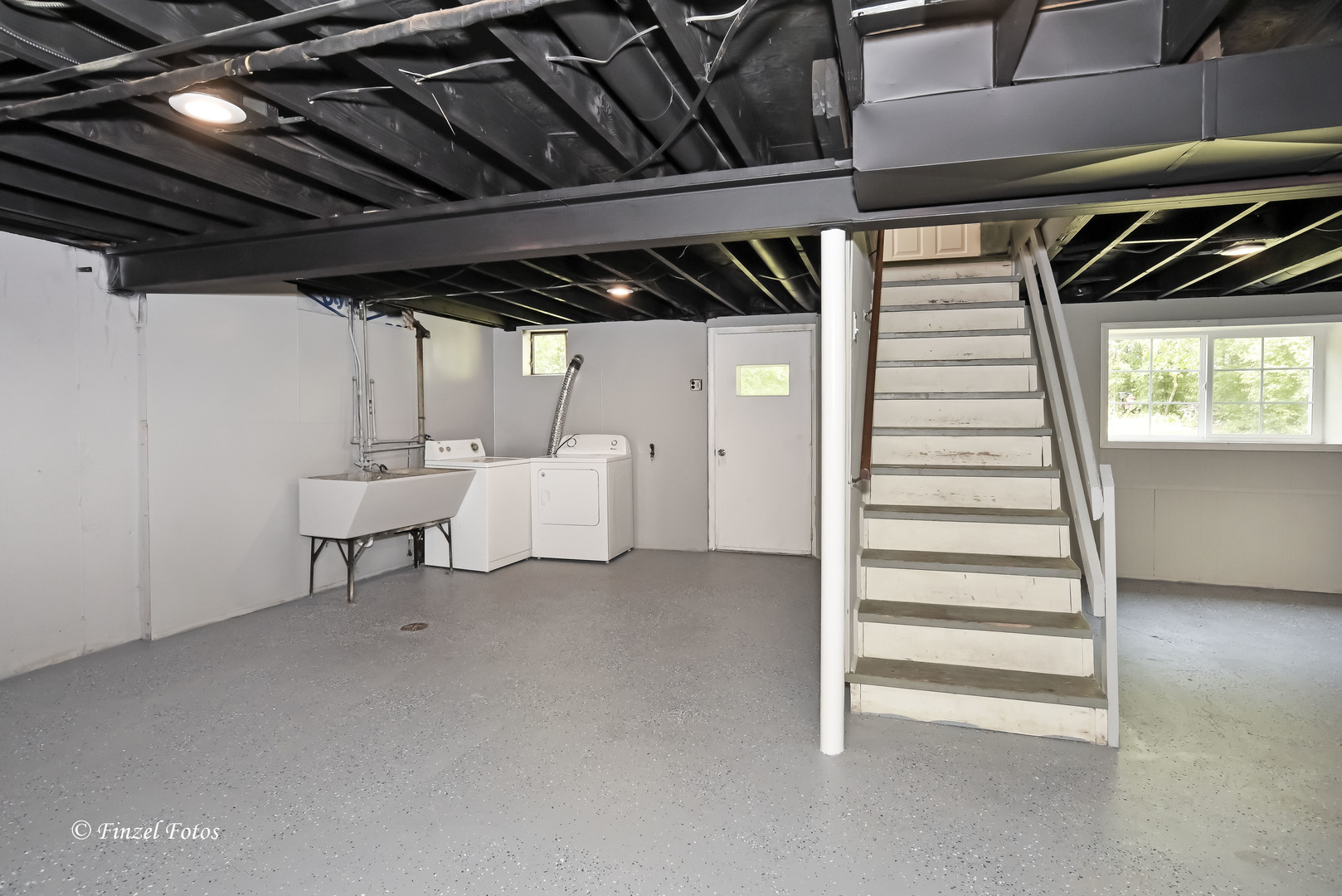 1009 Hickory Road Woodstock, IL 60098 - Photo 13 of 18 a view of entryway