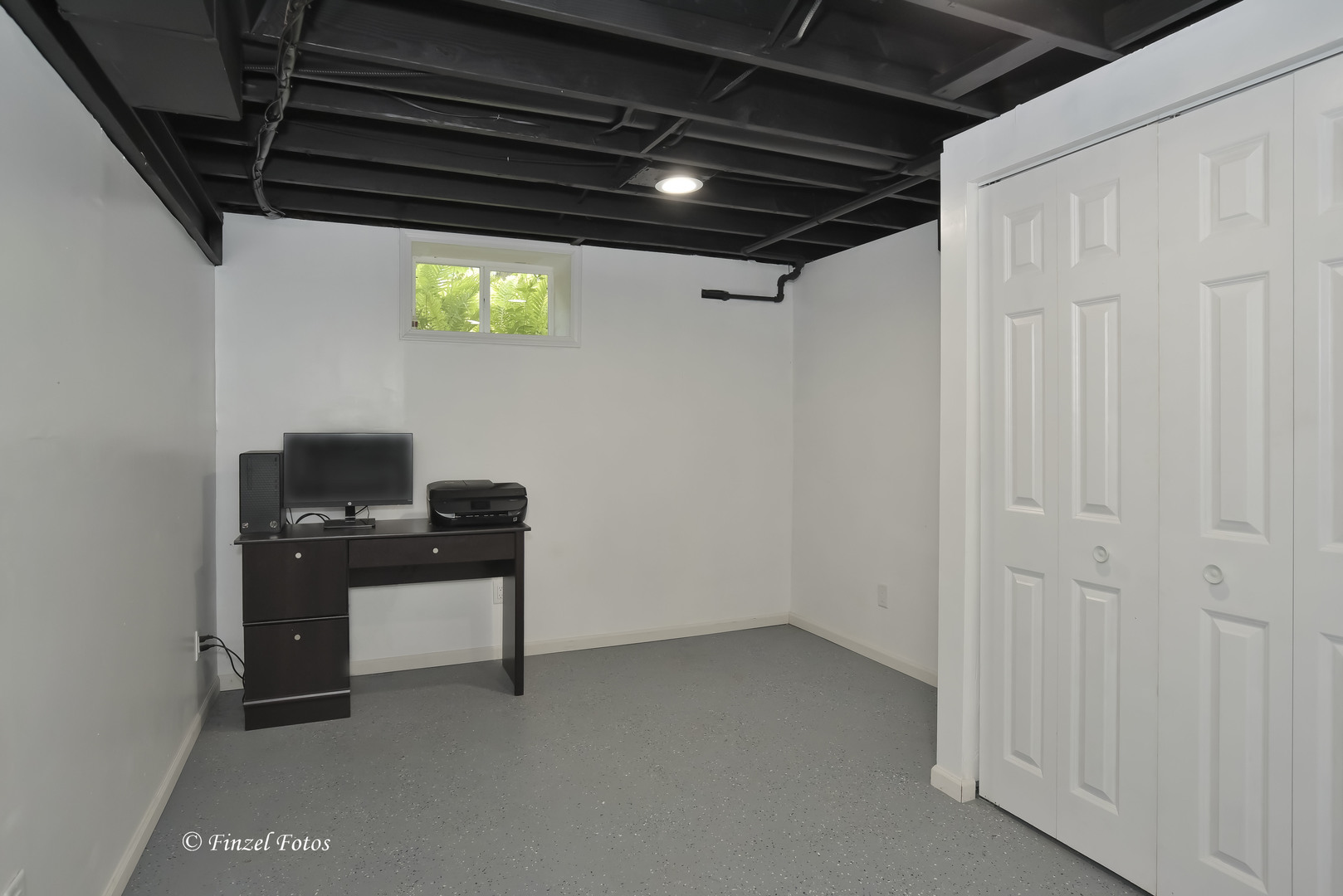 1009 Hickory Road Woodstock, IL 60098 - Photo 14 of 18 a view of workspace