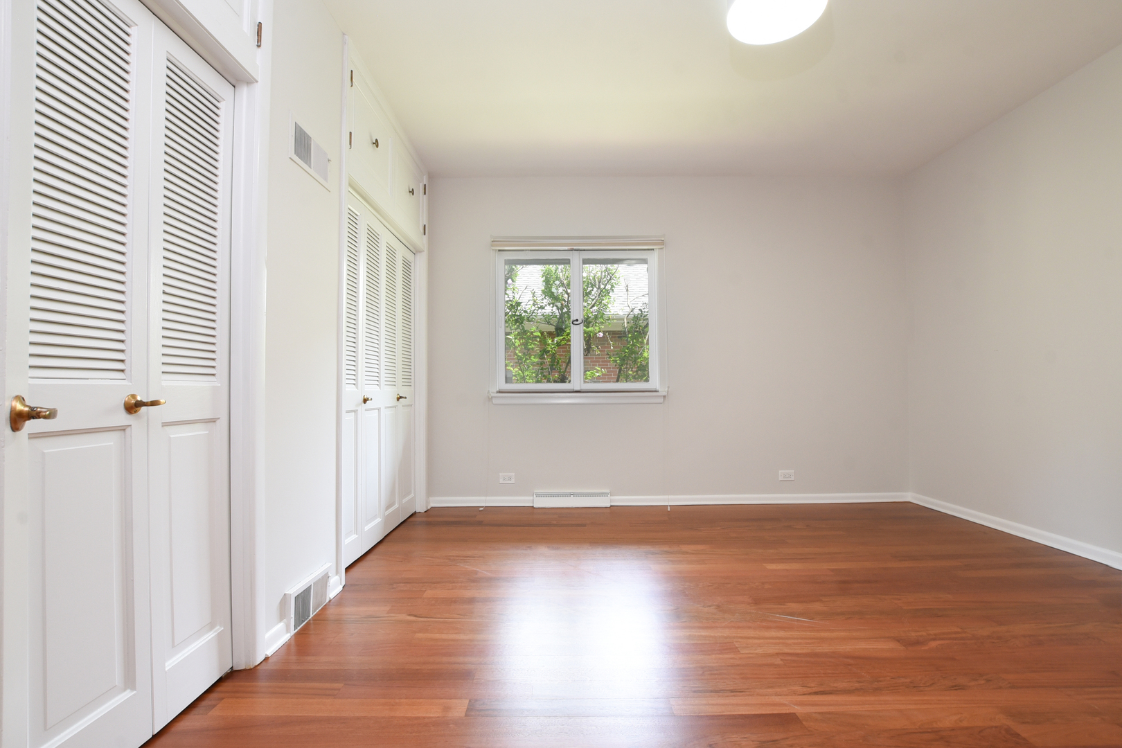 285 Gatesby Road Riverside, IL 60546 - Photo 26 of 51