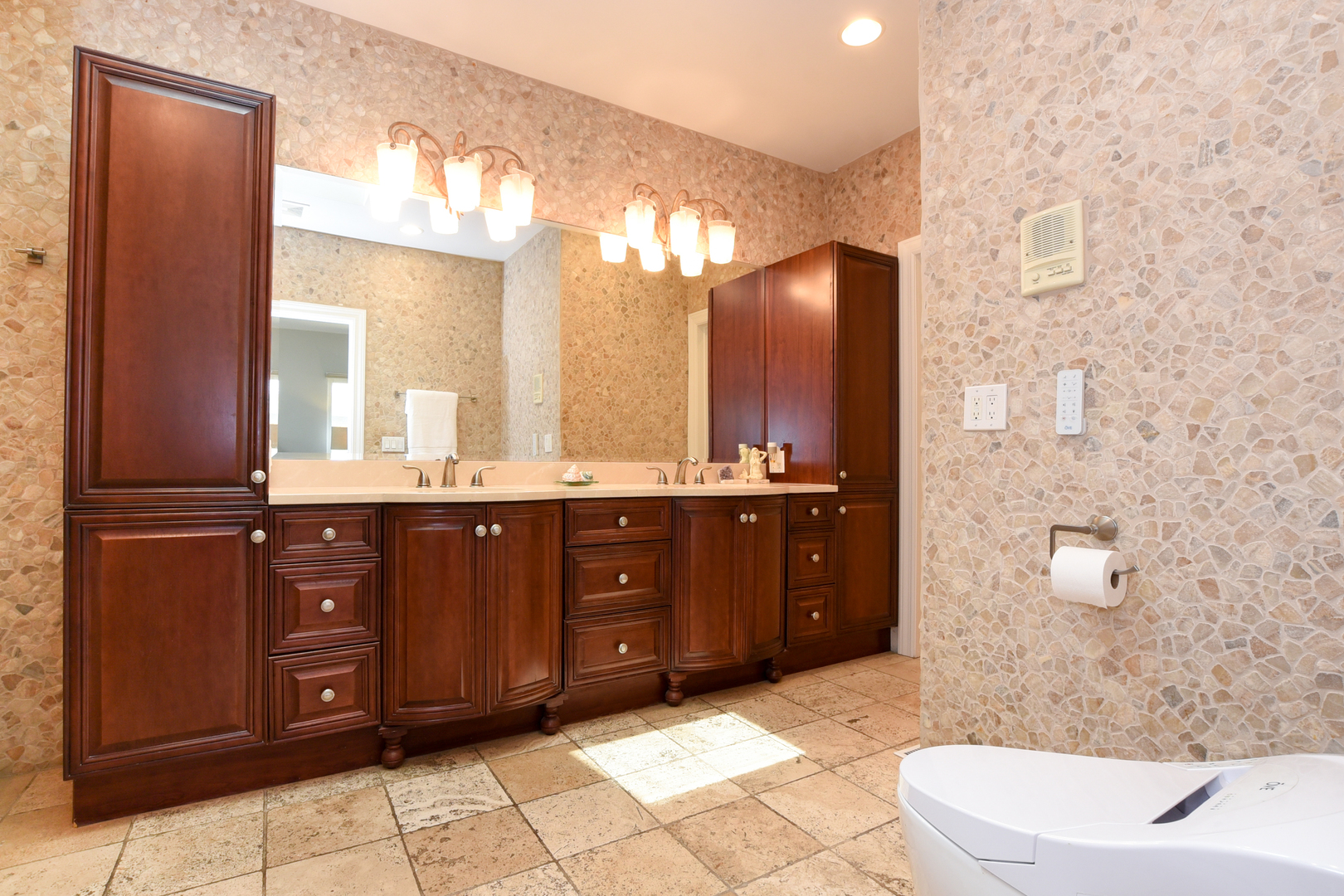 285 Gatesby Road Riverside, IL 60546 - Photo 29 of 51