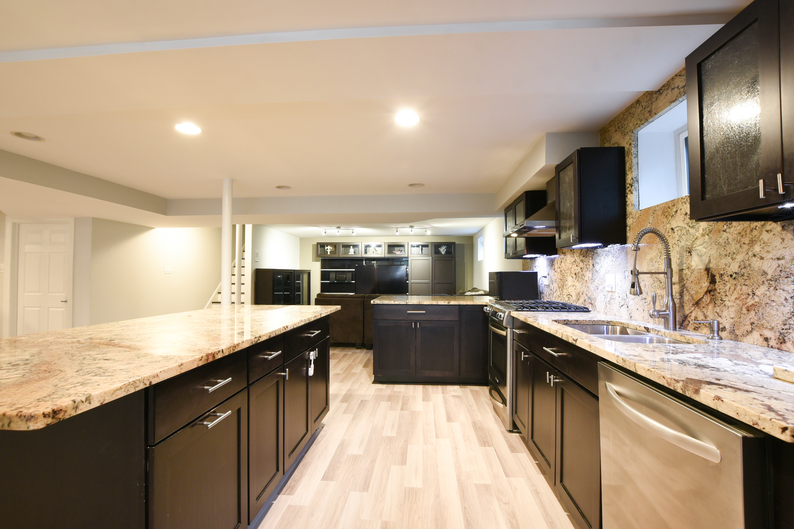 285 Gatesby Road Riverside, IL 60546 - Photo 36 of 51