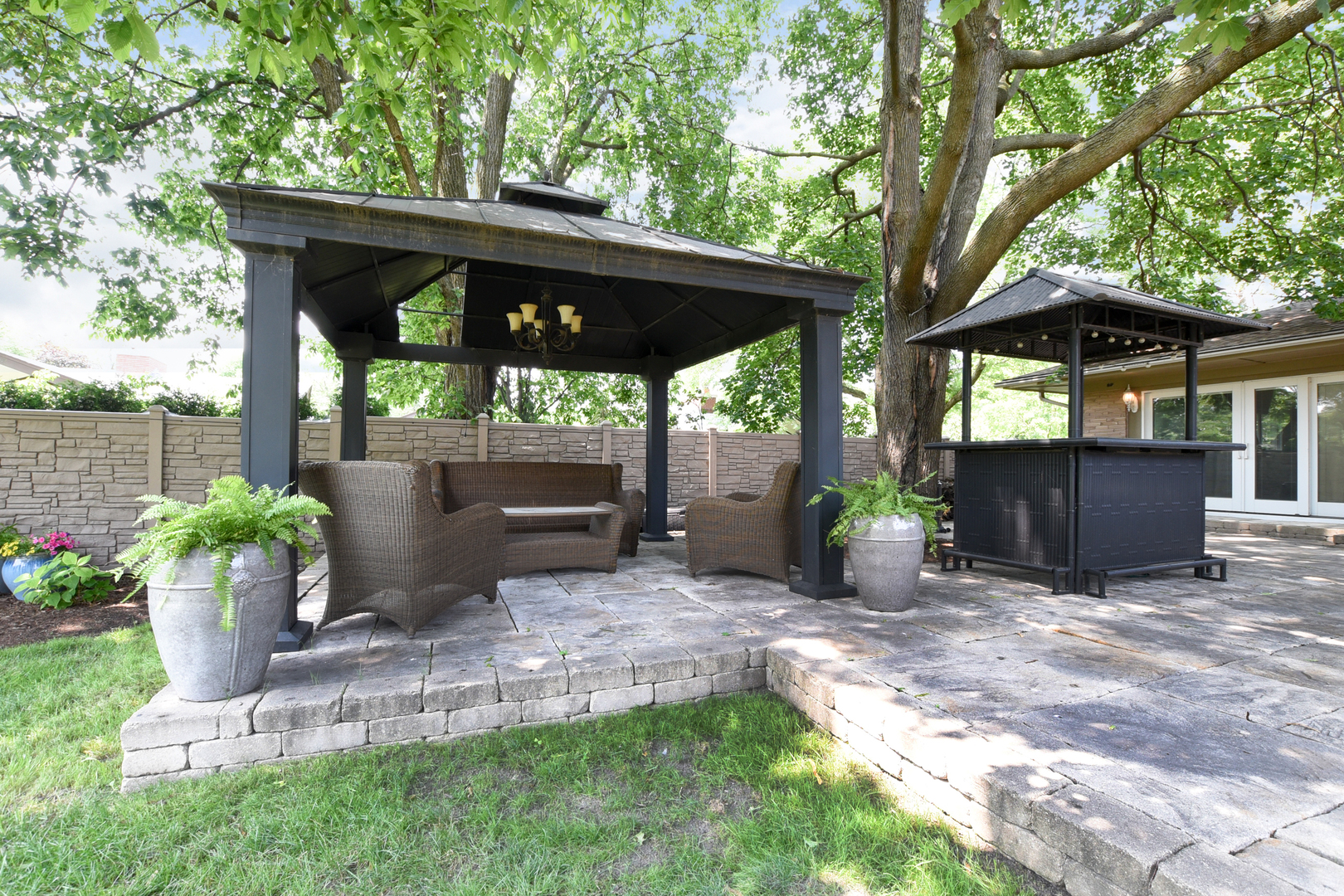 285 Gatesby Road Riverside, IL 60546 - Photo 45 of 51