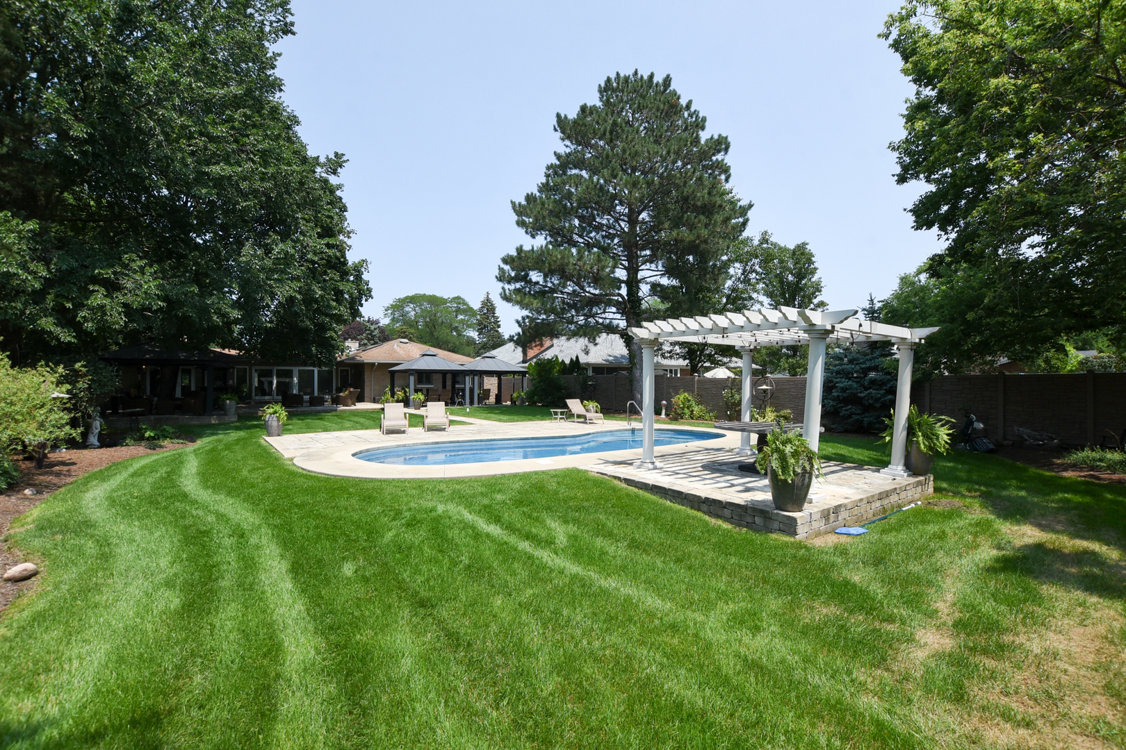 285 Gatesby Road Riverside, IL 60546 - Photo 49 of 51