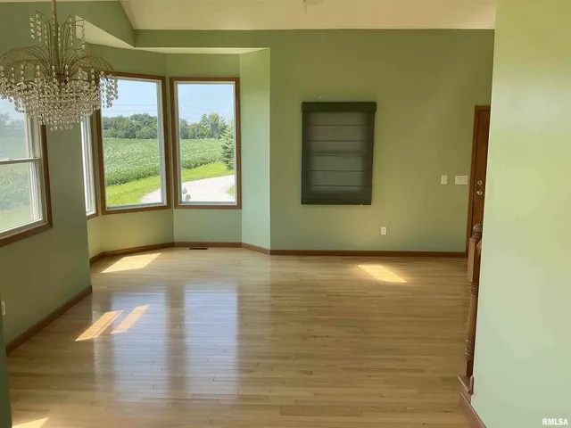 $2,400,000 | 1808 106th Avenue West, Milan, IL 61264