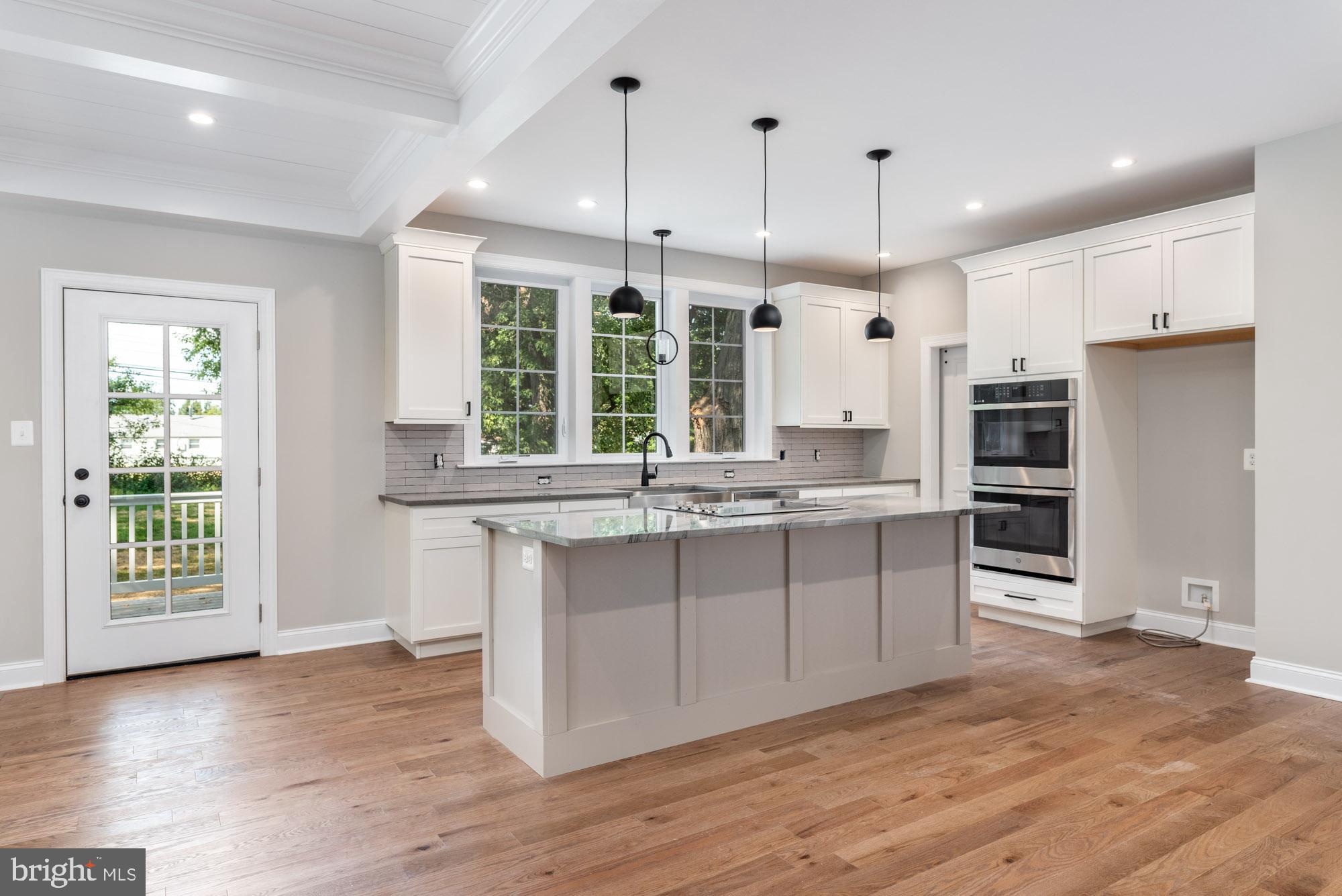 220 Arden Road Conshohocken, PA 19428 - Photo 4 of 29
