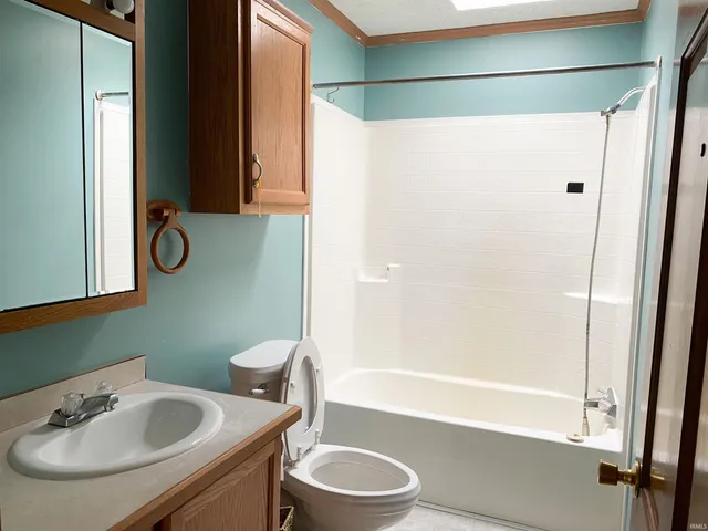 $150,000 | 5369 East 700 South, Lynn, IN 47355