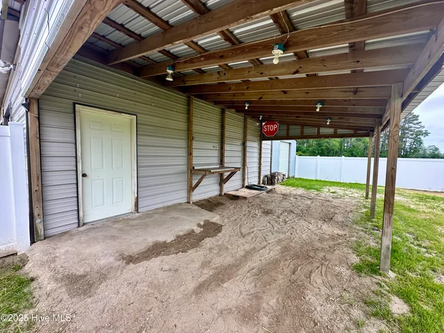 $425,000 | 146 North Ravenwood Drive, Belhaven, NC 27810