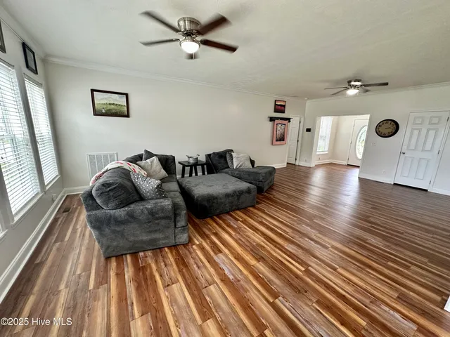 $425,000 | 146 North Ravenwood Drive, Belhaven, NC 27810