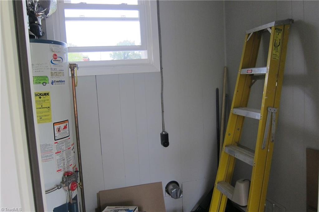 1613 Wolfe Road Greensboro, NC 27405 - Photo 15 of 16 Laundry/Utility Room...New window.