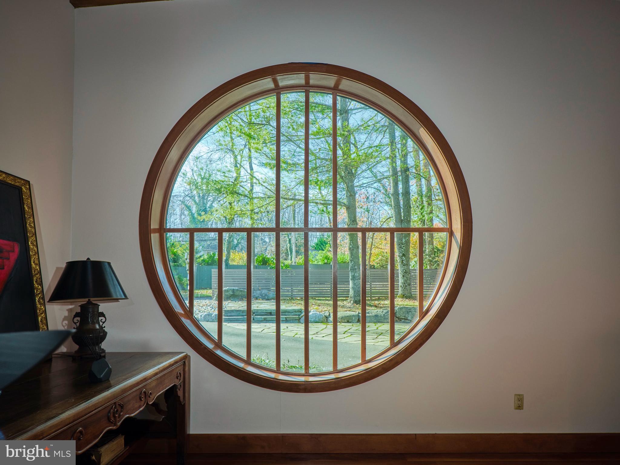 1886 Aquetong Road New Hope, PA 18938 - Photo 9 of 68 foyer circular window