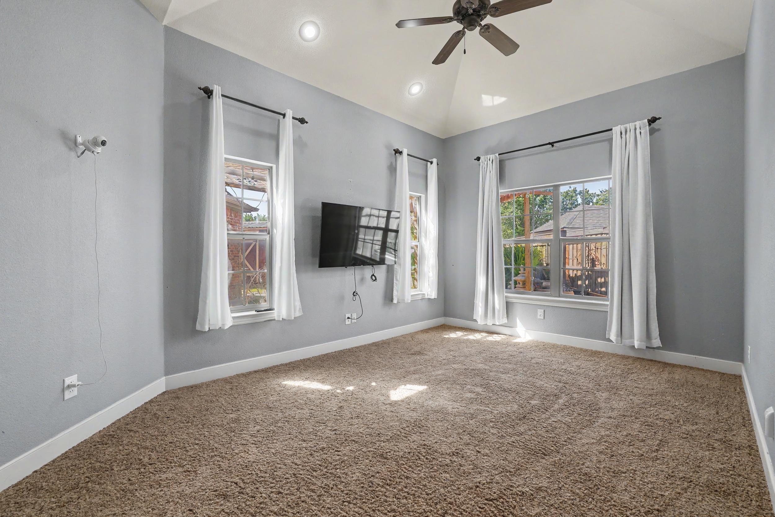 6311 77th Street Lubbock, TX 79424 - Photo 19 of 42 33_img_6605.png