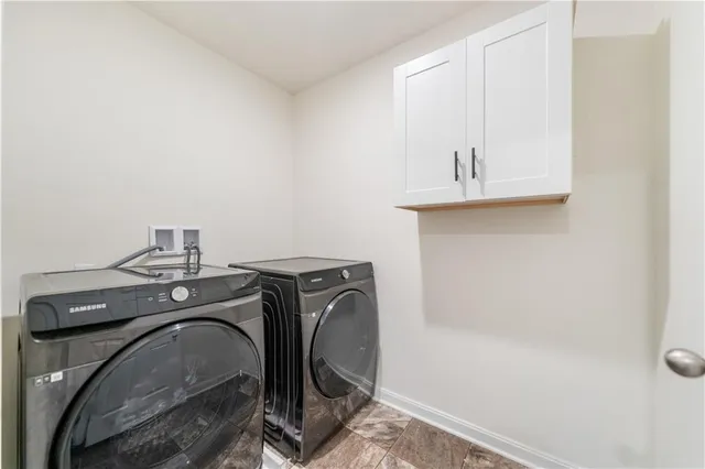 $2,800 | 171 Lockheed Drive, Coraopolis, PA 15108