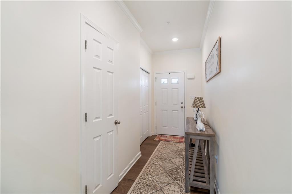 171 Lockheed Drive Coraopolis, PA 15108 - Photo 3 of 28