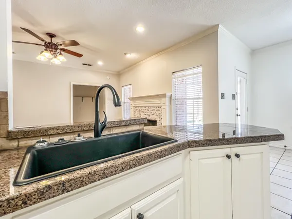 $2,350 | 5506 100th Street, Lubbock, TX 79424