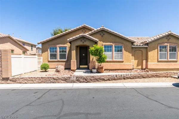 $1,800 | 6840 Frances Celia Avenue, Las Vegas, NV 89122