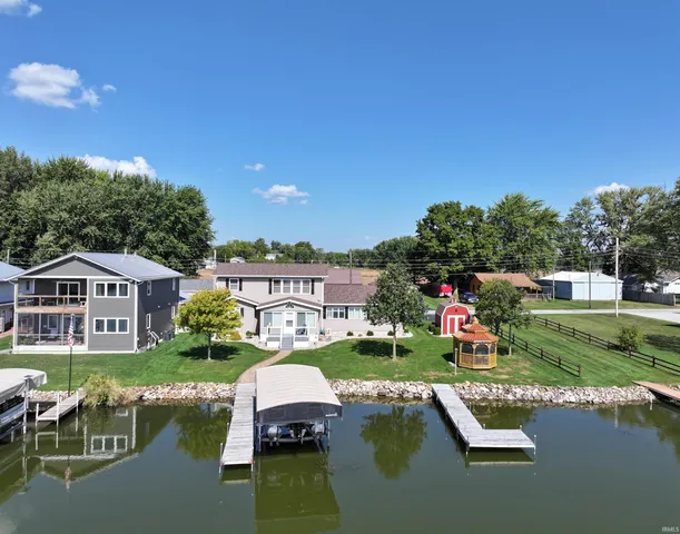 $500,000 | 11295 West Lakeshore Drive, Kewanna, IN 46939