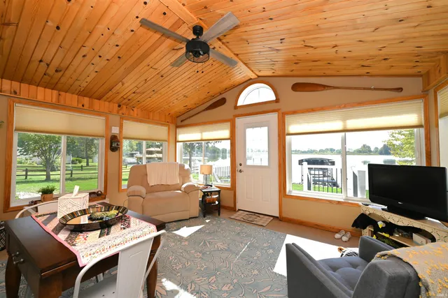 $500,000 | 11295 West Lakeshore Drive, Kewanna, IN 46939