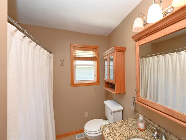 $500,000 | 11295 West Lakeshore Drive, Kewanna, IN 46939