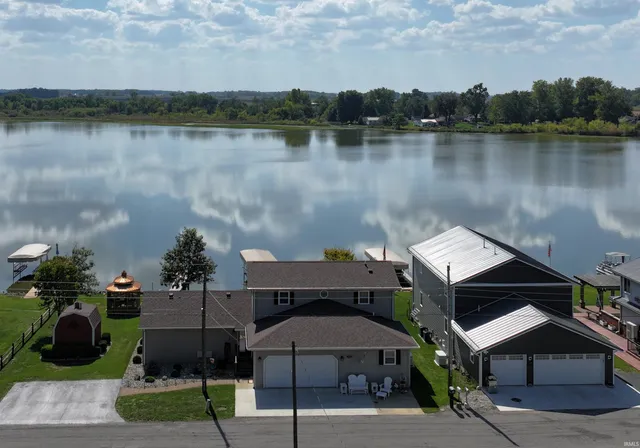 $500,000 | 11295 West Lakeshore Drive, Kewanna, IN 46939