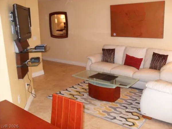 $1,850 | 270 East Flamingo Road, Unit 436, Las Vegas, NV 89169