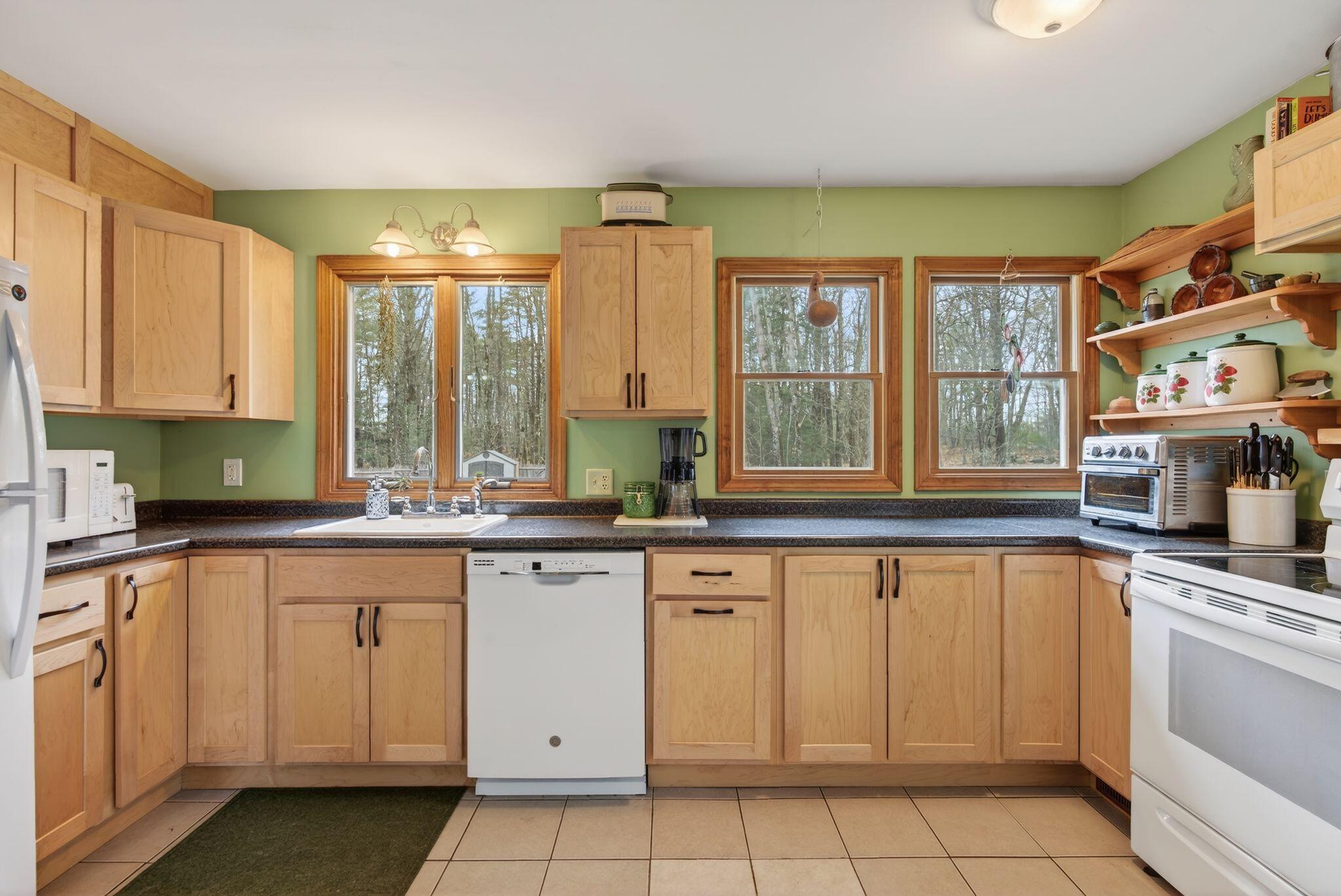 33 Old Ferry Road Wiscasset, ME 04578 - Photo 13 of 41 33 Old Ferry Rd
