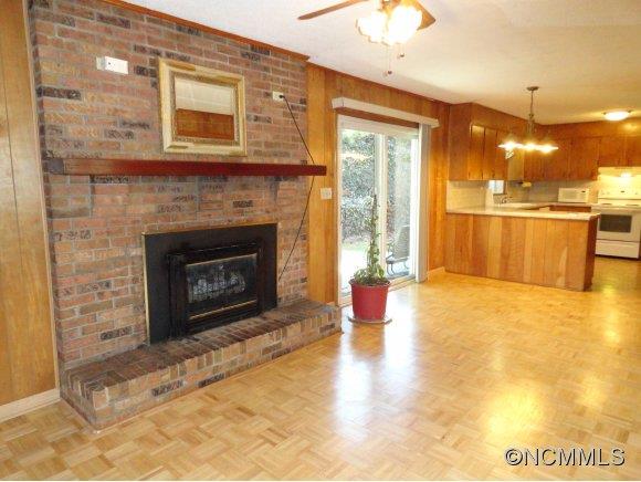 313 Saunook Road Waynesville, NC 28786 - Photo 4 of 22