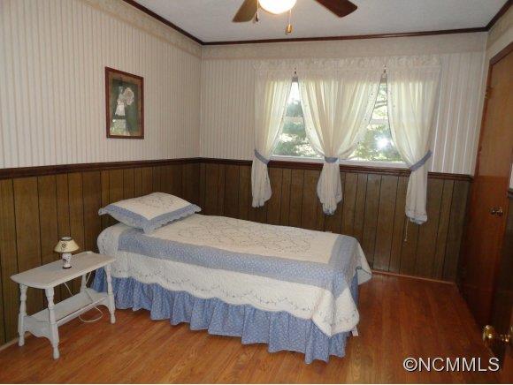 313 Saunook Road Waynesville, NC 28786 - Photo 8 of 22