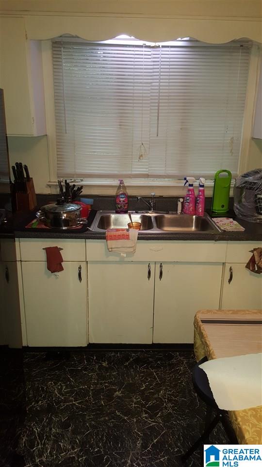 1148 15th Way Southwest Birmingham, AL 35211 - Photo 5 of 6