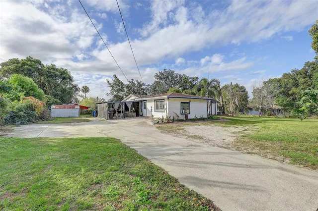 $455,000 | 3510 Moores Lake Road, Dover, FL 33527