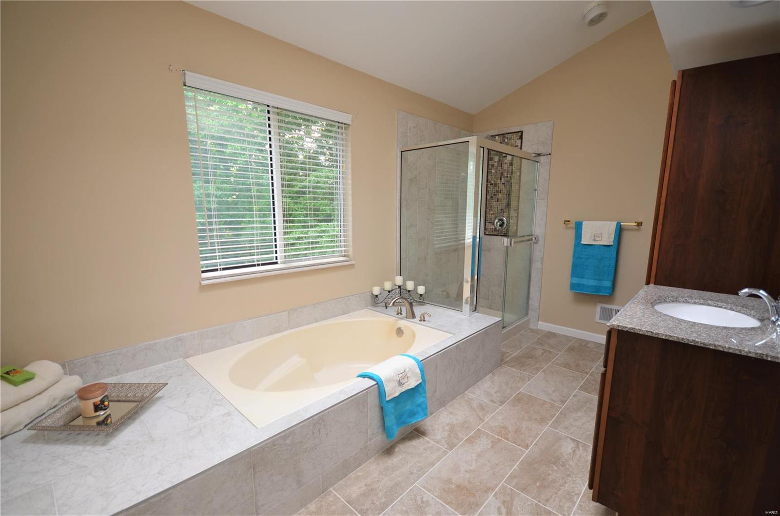 17 Lippizan Road St. Peters, MO 63376 - Photo 9 of 19