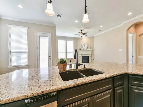 $2,800 | 21918 Avalon Queen Drive, Spring, TX 77379