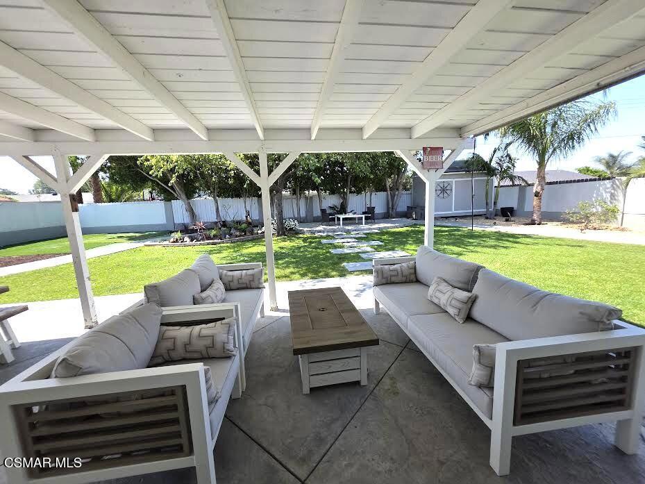 1748 Ahart Street Simi Valley, CA 93065 - Photo 20 of 26