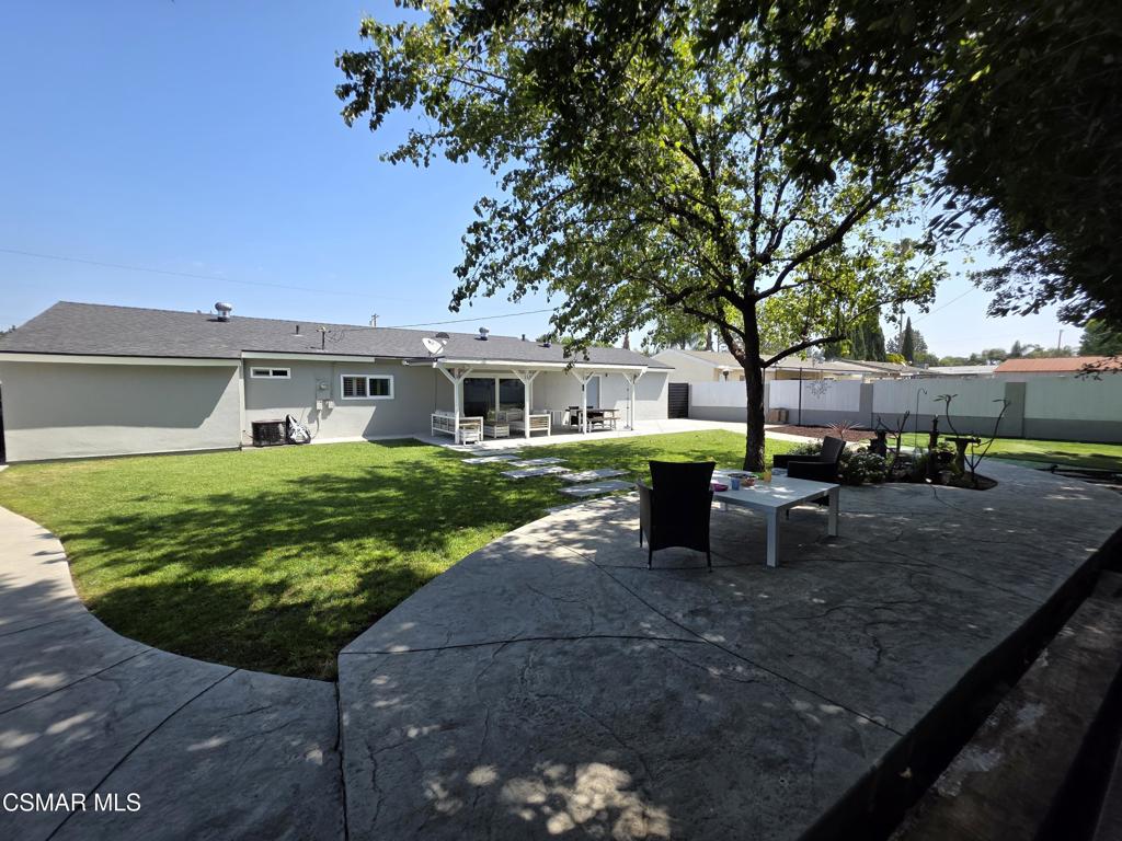 1748 Ahart Street Simi Valley, CA 93065 - Photo 23 of 26